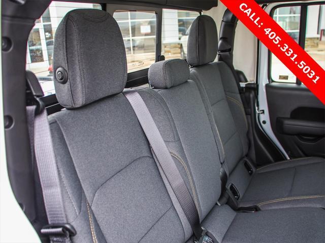 new 2025 Jeep Gladiator car, priced at $38,354