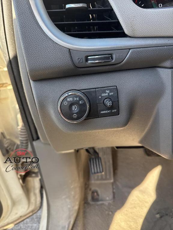 used 2015 Chevrolet Traverse car, priced at $6,495