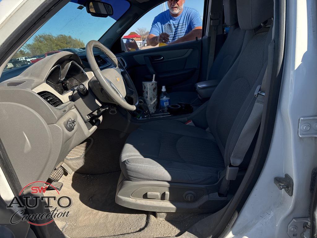 used 2015 Chevrolet Traverse car, priced at $6,495