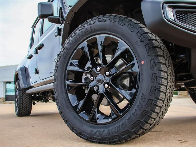 new 2025 Jeep Gladiator car, priced at $39,943