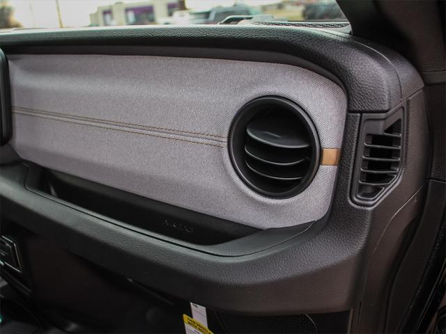 new 2025 Jeep Gladiator car, priced at $39,943