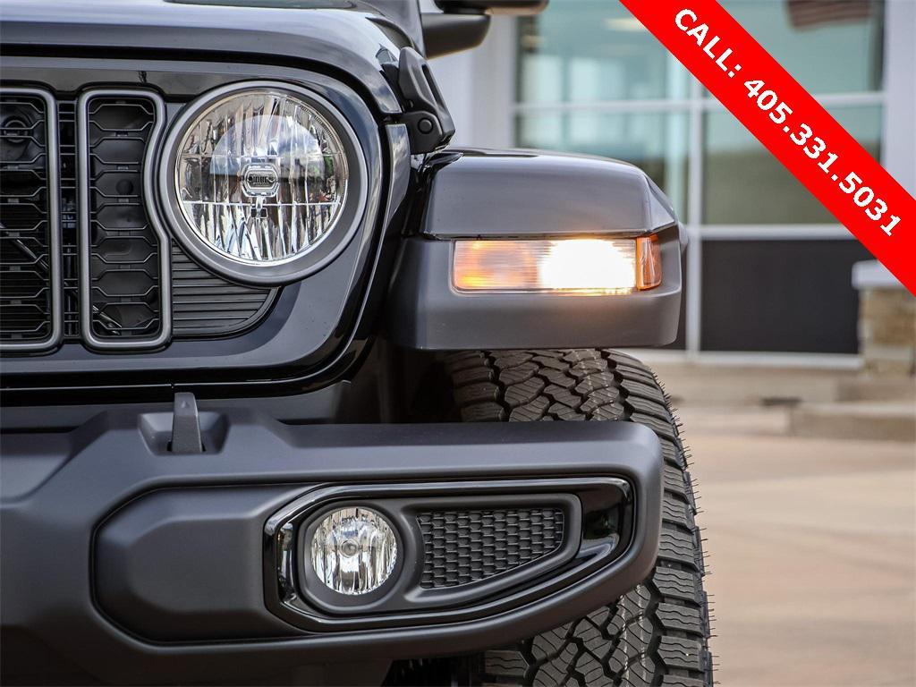 new 2025 Jeep Gladiator car, priced at $39,066