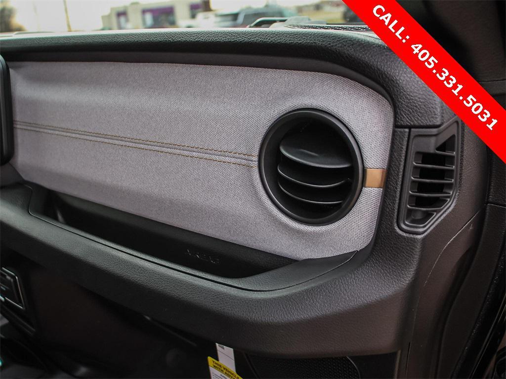 new 2025 Jeep Gladiator car, priced at $39,066