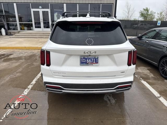 used 2023 Kia Sorento Hybrid car, priced at $28,925
