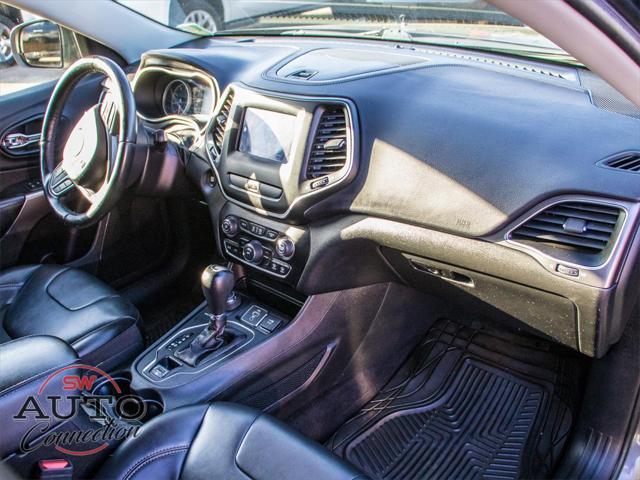 used 2019 Jeep Cherokee car, priced at $14,675