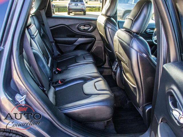used 2019 Jeep Cherokee car, priced at $14,675