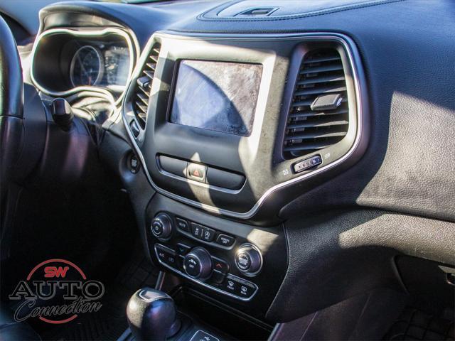 used 2019 Jeep Cherokee car, priced at $14,675