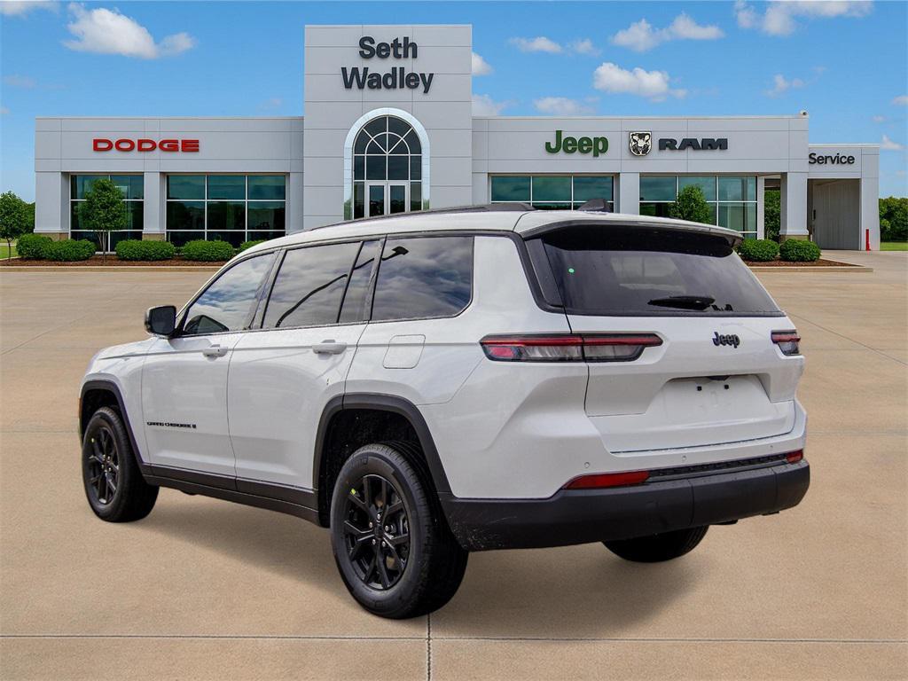 new 2025 Jeep Grand Cherokee L car, priced at $42,472