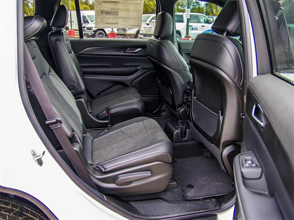 new 2025 Jeep Grand Cherokee L car, priced at $42,472