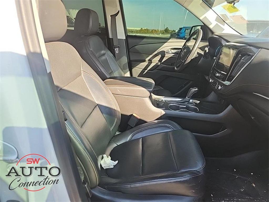used 2020 Chevrolet Traverse car, priced at $23,330