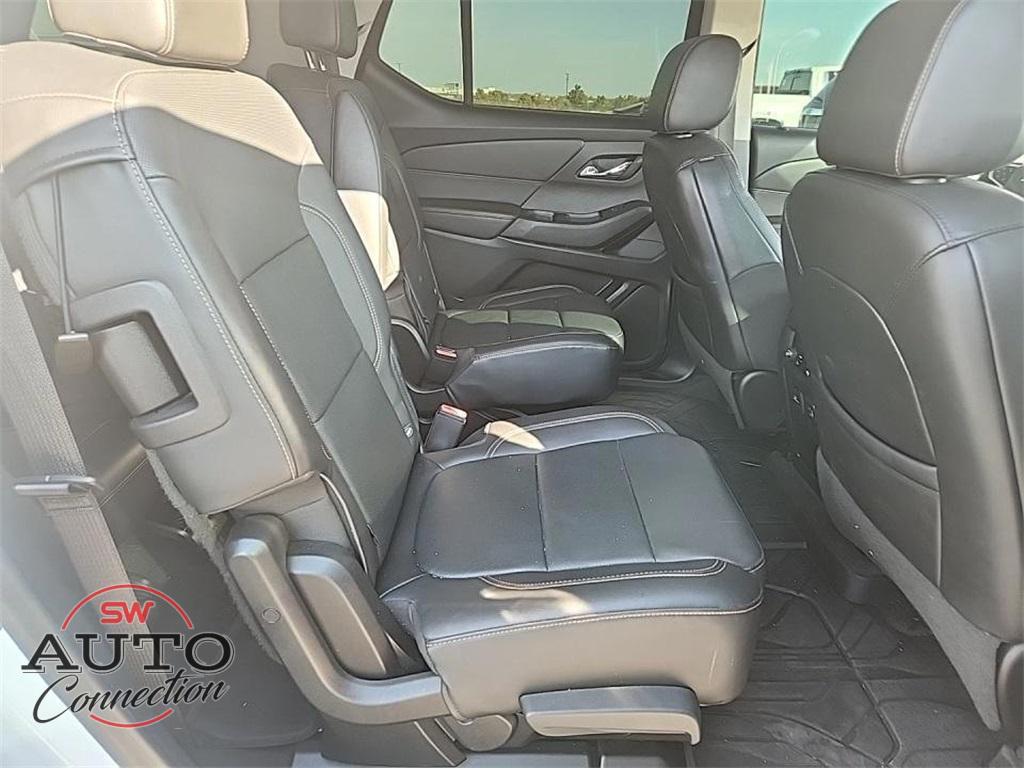 used 2020 Chevrolet Traverse car, priced at $23,330
