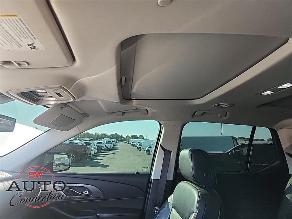 used 2020 Chevrolet Traverse car, priced at $23,330