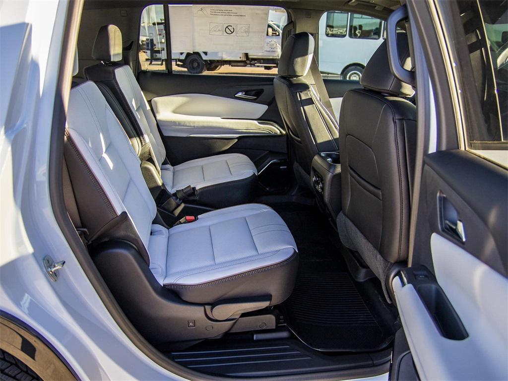 new 2026 Chevrolet Traverse car, priced at $63,004