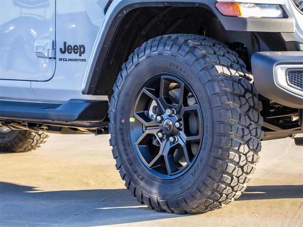 new 2025 Jeep Gladiator car, priced at $44,042
