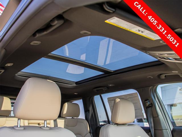 new 2025 Jeep Grand Cherokee car, priced at $44,213