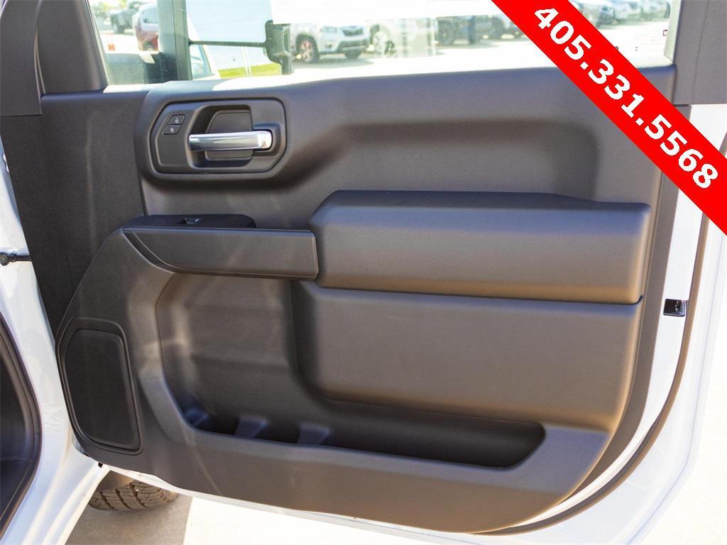 new 2025 GMC Sierra 2500 car, priced at $49,399
