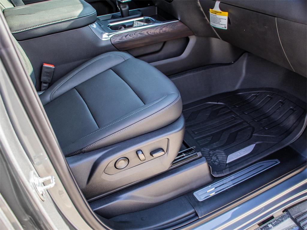 new 2025 GMC Sierra 1500 car, priced at $63,161