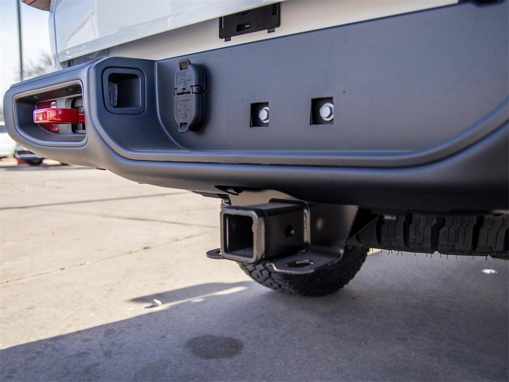 new 2026 Jeep Gladiator car, priced at $57,642