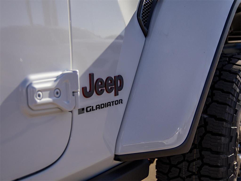 new 2026 Jeep Gladiator car, priced at $57,642