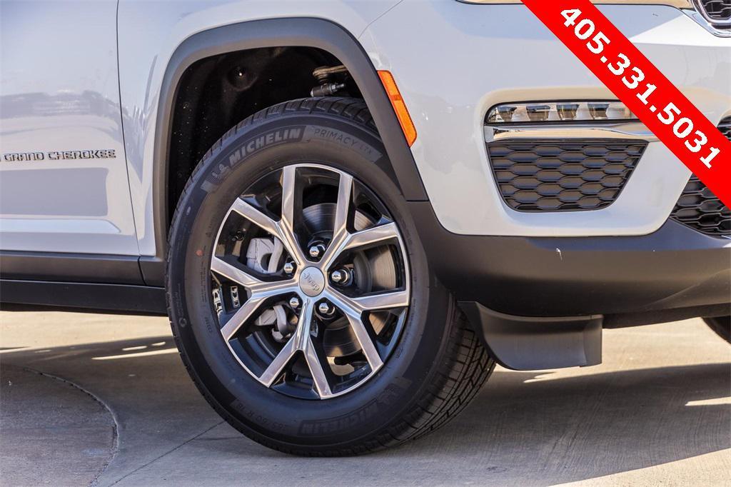 new 2025 Jeep Grand Cherokee car, priced at $42,192