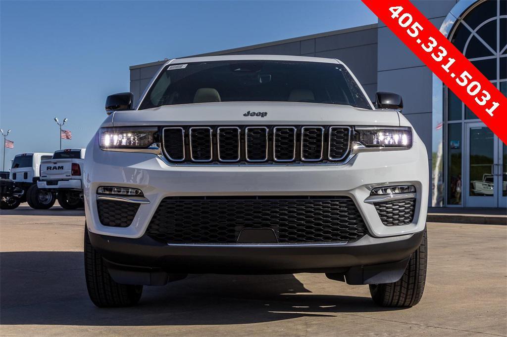new 2025 Jeep Grand Cherokee car, priced at $42,192