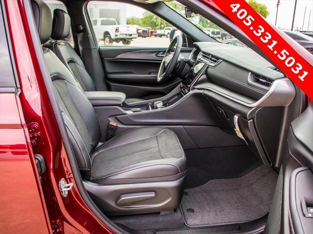 new 2025 Jeep Grand Cherokee L car, priced at $39,929