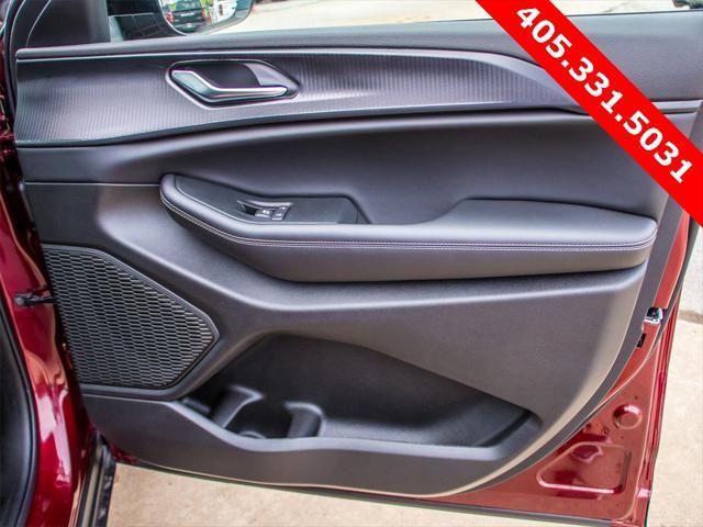 new 2025 Jeep Grand Cherokee L car, priced at $39,929