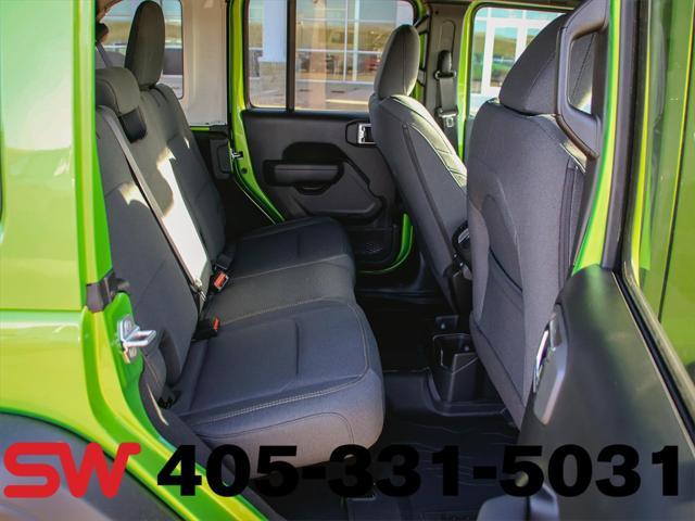 new 2025 Jeep Wrangler car, priced at $46,081