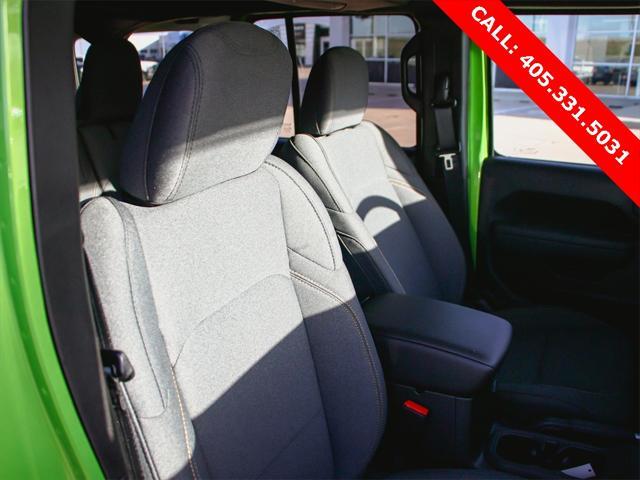 new 2025 Jeep Wrangler car, priced at $49,184