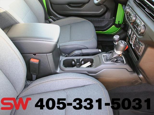 new 2025 Jeep Wrangler car, priced at $46,081