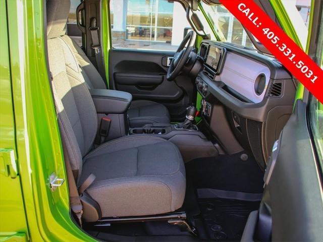 new 2025 Jeep Wrangler car, priced at $49,184