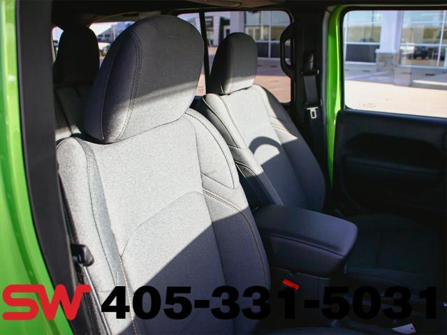 new 2025 Jeep Wrangler car, priced at $46,081