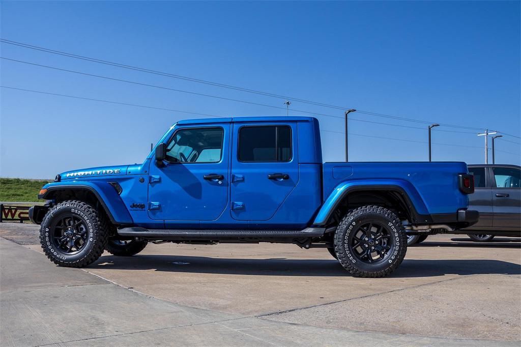 new 2025 Jeep Gladiator car, priced at $45,056