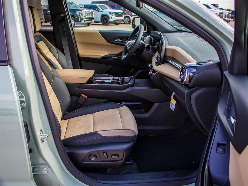new 2026 Chevrolet Equinox car, priced at $38,290