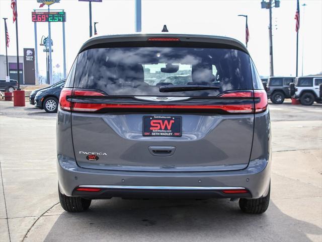 new 2025 Chrysler Pacifica car, priced at $39,229