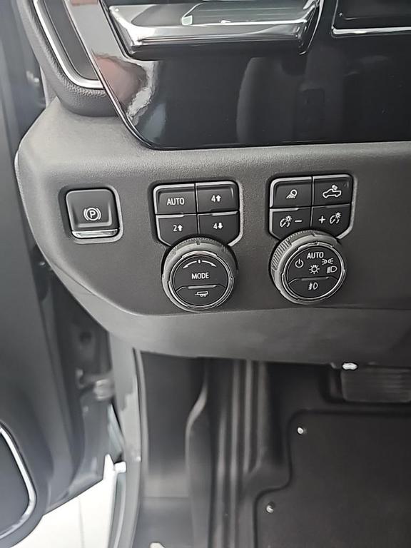 new 2025 Chevrolet Silverado 1500 car, priced at $124,220
