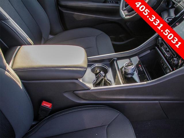 new 2025 Jeep Grand Cherokee car, priced at $37,463