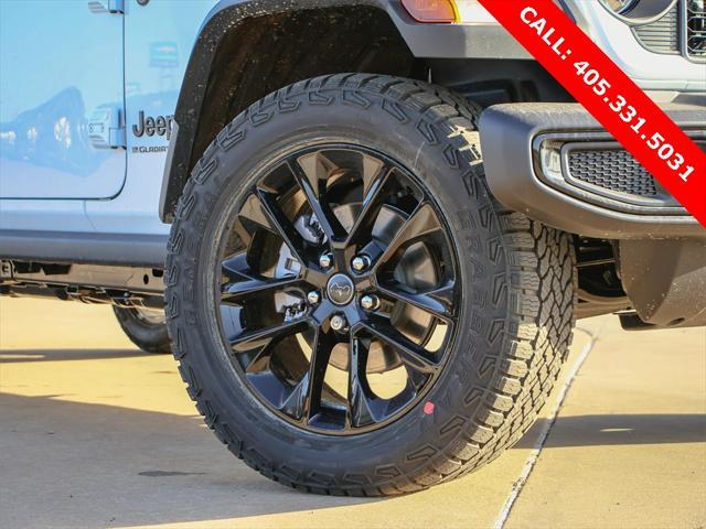 new 2025 Jeep Gladiator car, priced at $37,227