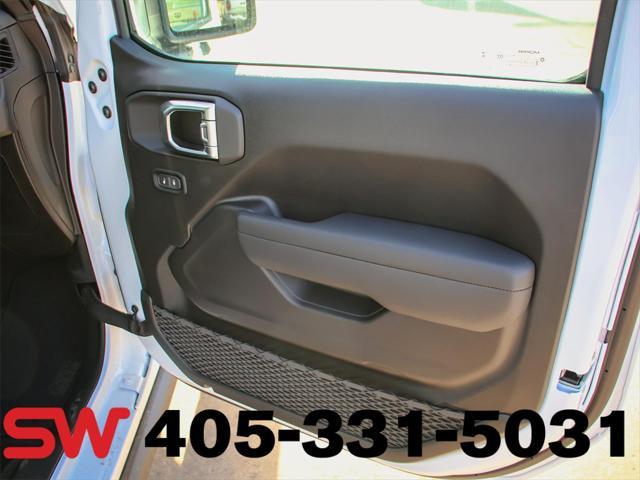 new 2025 Jeep Gladiator car, priced at $41,290