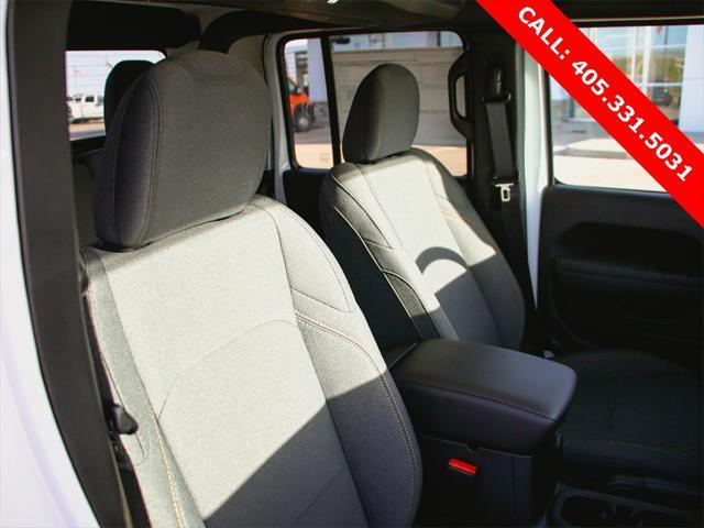 new 2025 Jeep Gladiator car, priced at $37,227