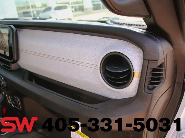 new 2025 Jeep Gladiator car, priced at $41,290