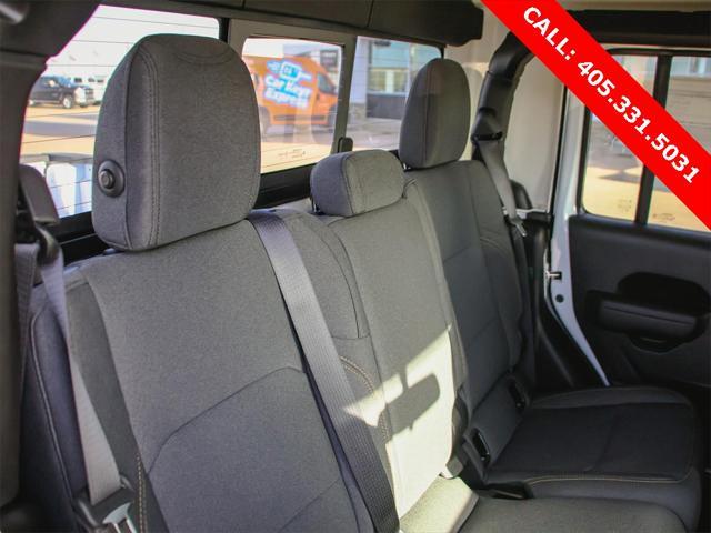 new 2025 Jeep Gladiator car, priced at $37,227
