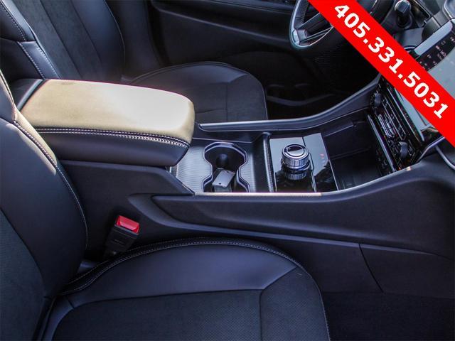 new 2025 Jeep Grand Cherokee L car, priced at $40,497