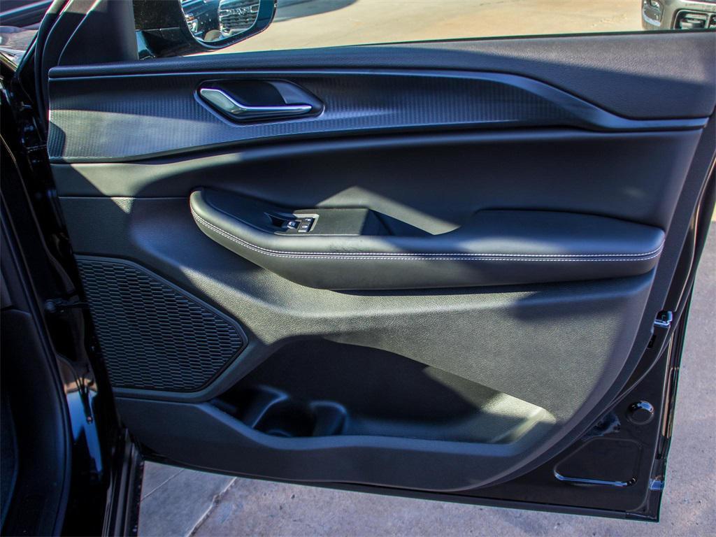 new 2025 Jeep Grand Cherokee L car, priced at $42,729