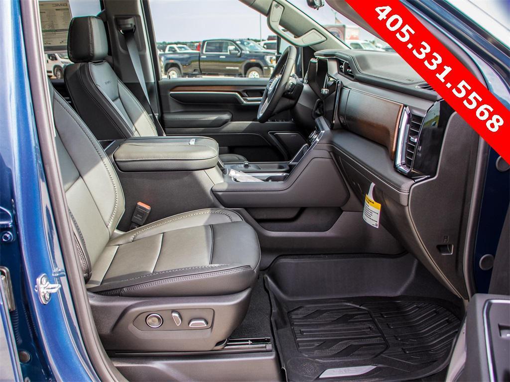 new 2025 GMC Sierra 3500 car, priced at $92,280
