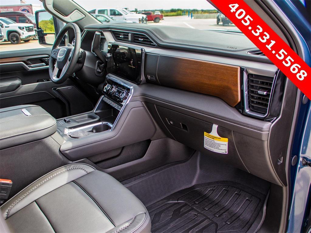 new 2025 GMC Sierra 3500 car, priced at $92,280