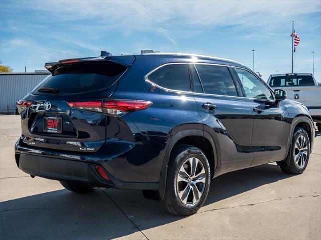 used 2020 Toyota Highlander car, priced at $25,496