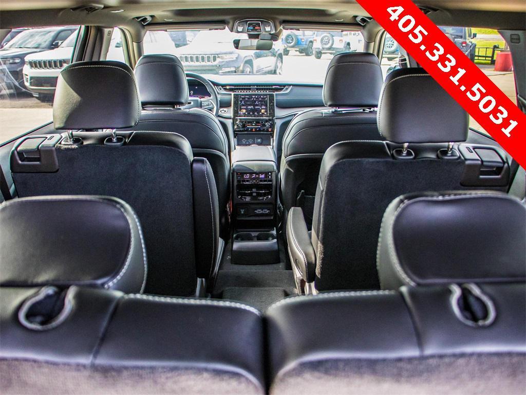 new 2025 Jeep Grand Cherokee L car, priced at $40,202