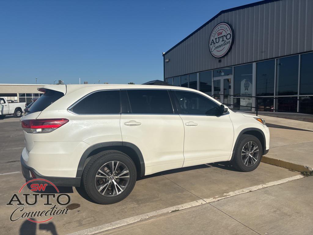 used 2017 Toyota Highlander car, priced at $16,943