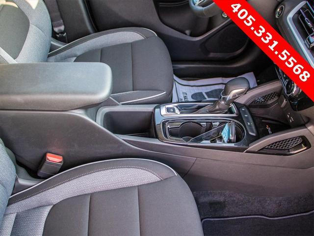 new 2025 Chevrolet TrailBlazer car, priced at $28,120